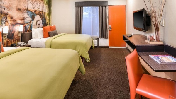 The Tangerine - a Burbank Hotel image 23